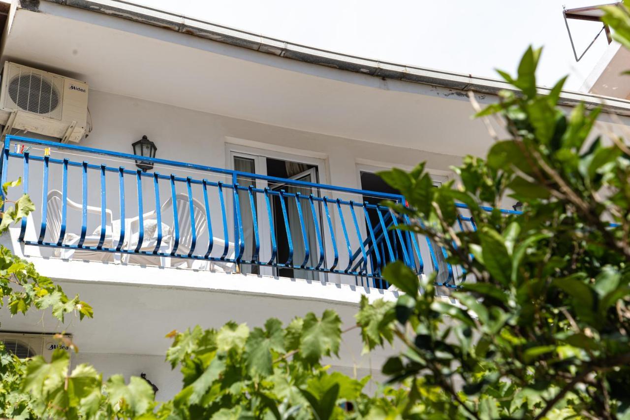 Apartments Vila Nikolic Rafailovici Bagian luar foto