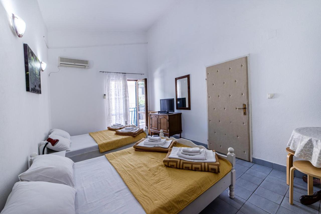 Apartments Vila Nikolic Rafailovici Bagian luar foto