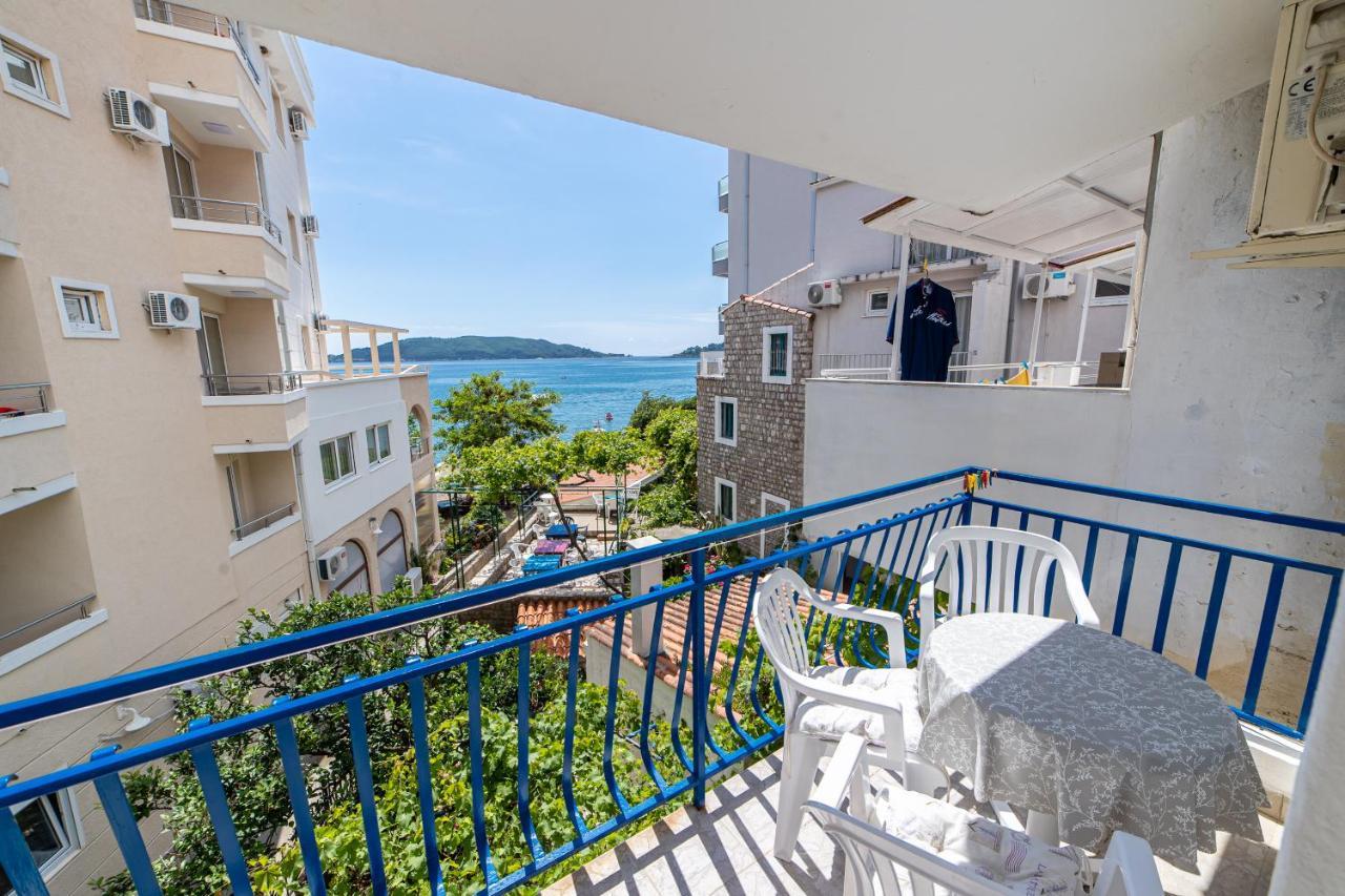 Apartments Vila Nikolic Rafailovici Bagian luar foto