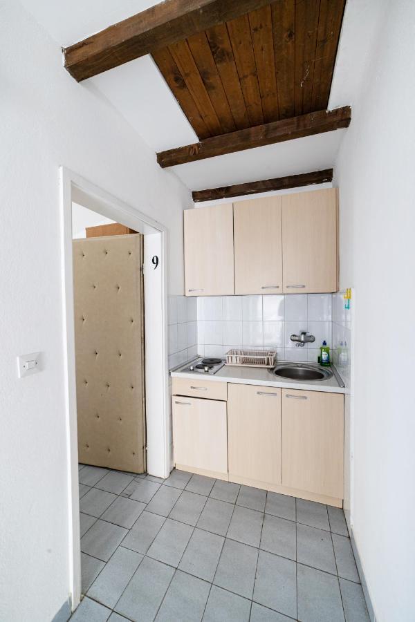 Apartments Vila Nikolic Rafailovici Bagian luar foto