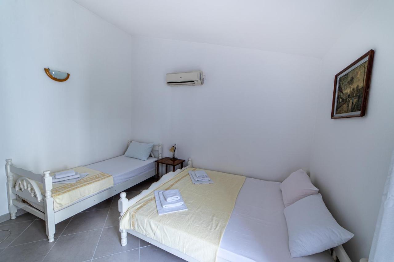 Apartments Vila Nikolic Rafailovici Bagian luar foto